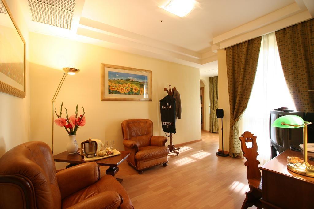 Hotel Villa Luca Chianciano Terme Pokój zdjęcie