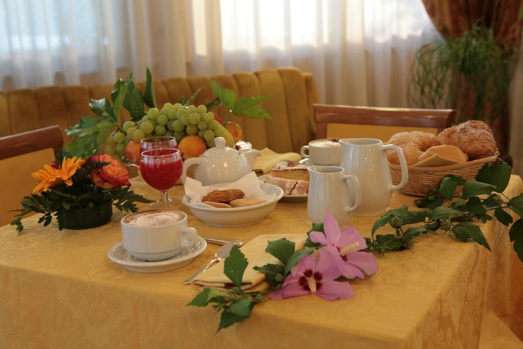 Hotel Villa Luca Chianciano Terme Zewnętrze zdjęcie