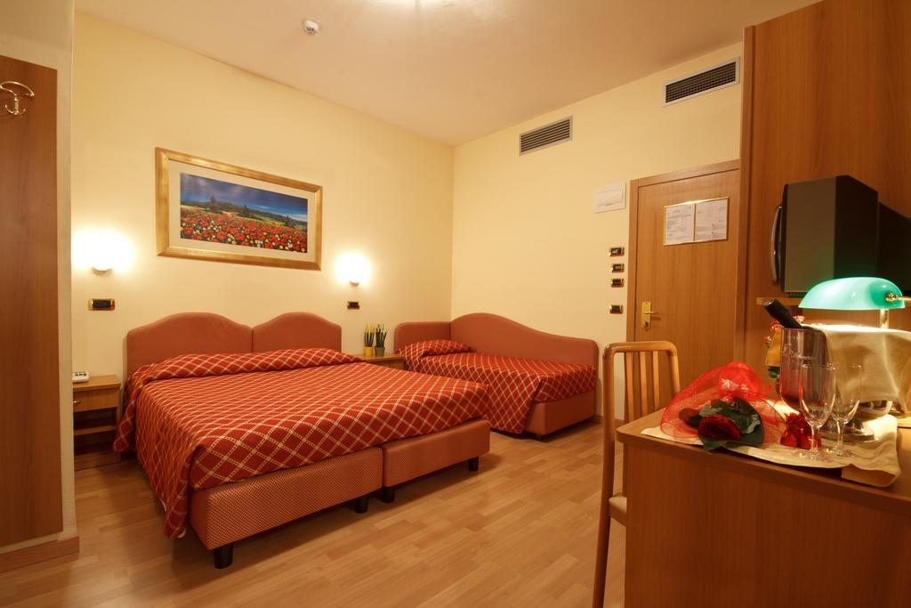 Hotel Villa Luca Chianciano Terme Zewnętrze zdjęcie