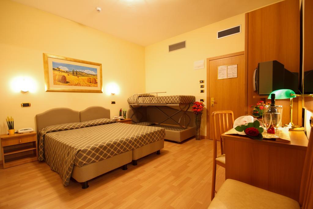 Hotel Villa Luca Chianciano Terme Zewnętrze zdjęcie